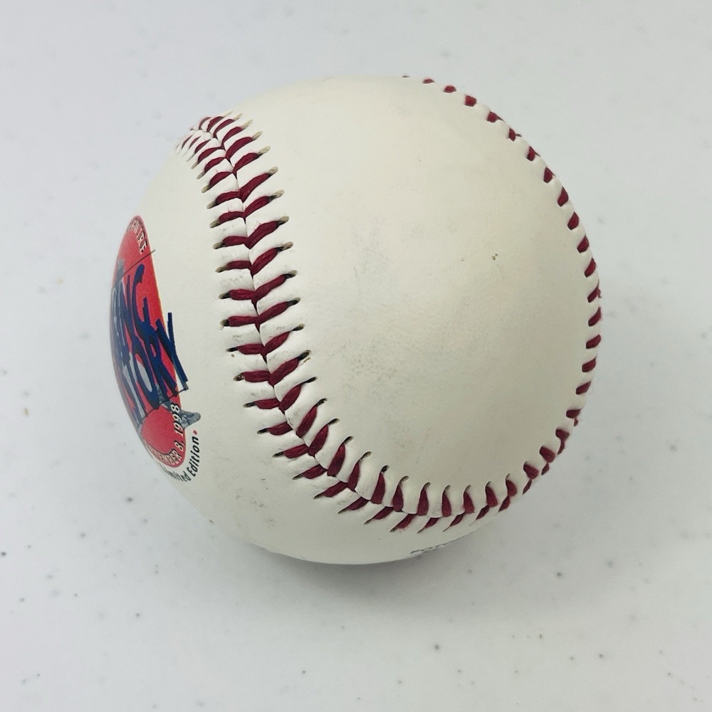 Mark McGwire Collector Baseball Making History Sep 8 1998 Home Run 62 Ball MLB - Picture 4 of 8